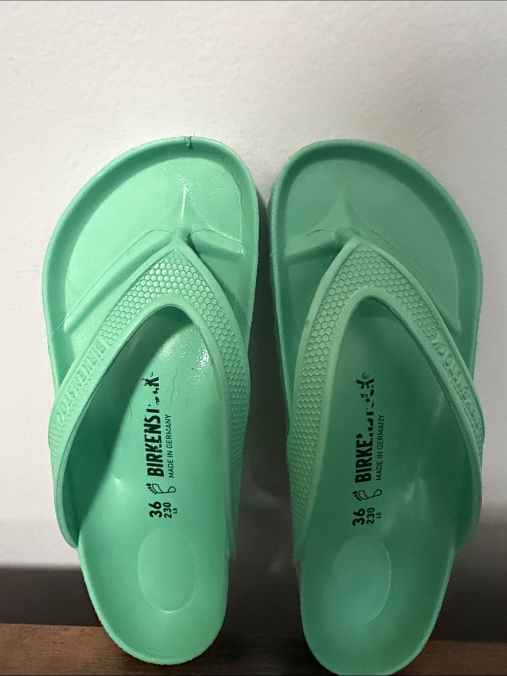 Birkenstock Mint Green Thong Sandals Women’s Size 37
